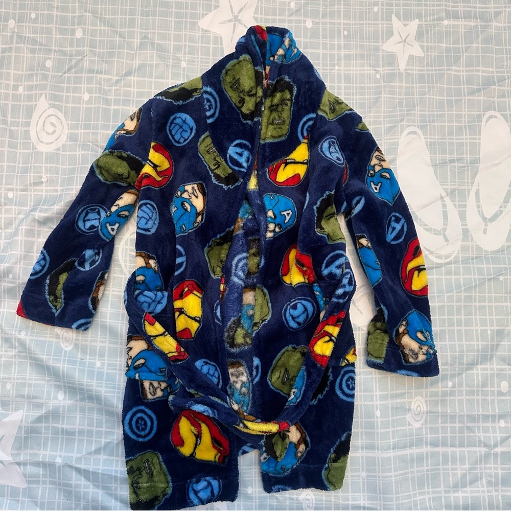 Avenger Fleece Robe with Blue and Red Design